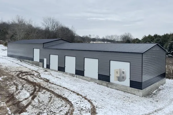 Metal structure delivery